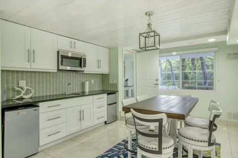 Downstairs wetbar and table