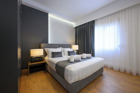 Signature Apartment | 3 bedrooms, Egyptian cotton sheets, premium bedding, memory foam beds