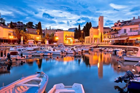 Marina