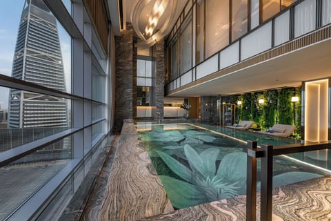 2 indoor pools