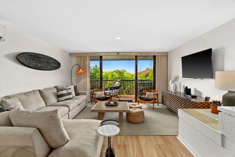 Condo, 2 Bedrooms | Living area | Smart TV