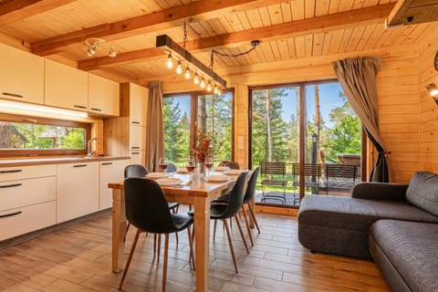Family Chalet, 2 Bedrooms, Balcony (Forest Princess Chalet) | Interior