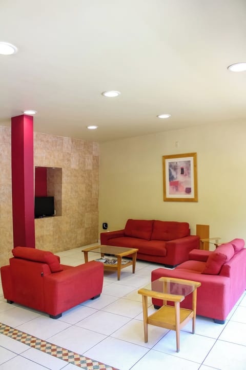 32-inch TV with cable channels