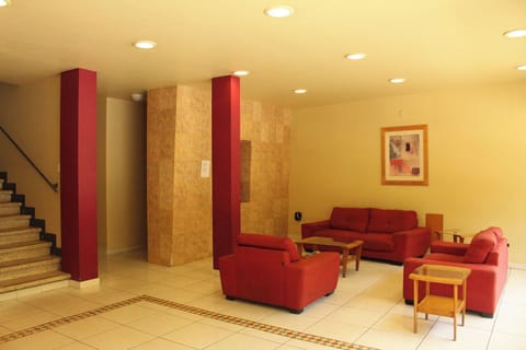 32-inch TV with cable channels