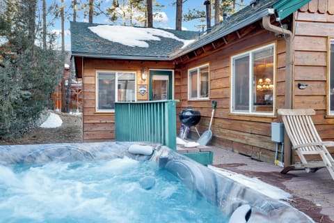 Cabin, Multiple Beds, Hot Tub, Mountain View (2421) | View from room