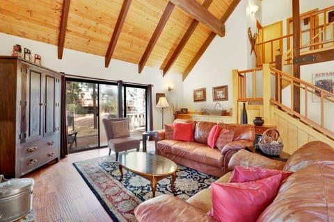 House, Multiple Beds, Hot Tub, Mountain View (1184) | View from room