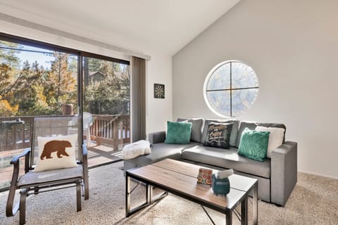 Condo, Multiple Beds, Pool Access, Mountain View (2425) | Living area