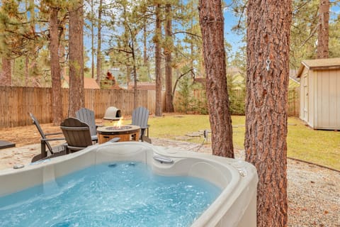 Cabin, 1 Double Bed with Sofa bed, Hot Tub, Mountain View (2315) | Property grounds