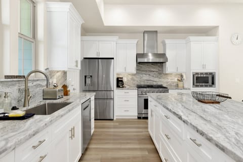 Cabin, Multiple Beds, Patio, Mountain View (2336) | Private kitchen | Coffee/tea maker