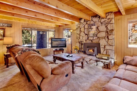 Cabin, Multiple Beds, Patio, Mountain View (2095) | Living area | Fireplace