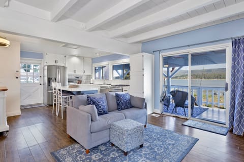 Cabin, Multiple Beds, Patio, Mountain View (2173) | Living area