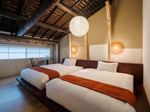 Traditional House, 2 Bedrooms, Garden View | 2 bedrooms, in-room safe, individually decorated, individually furnished