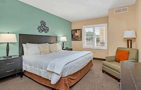King bedroom suite 