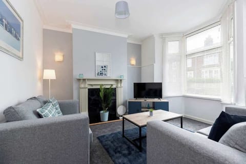 Kick back on the cosy 3-seater and 2-seater sofas in the spacious lounge, your perfect spot to unwind with a movie or show on the large internet-enabled TV. Pure relaxation at your fingertips! 
