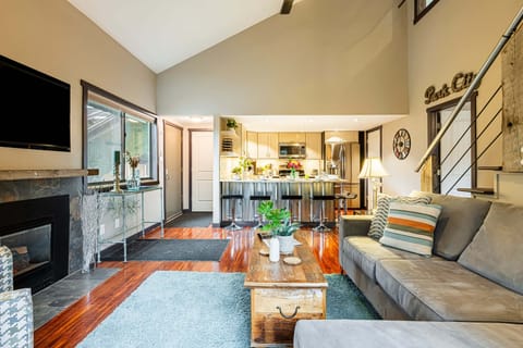 Remodeled condo in the Canyons Village