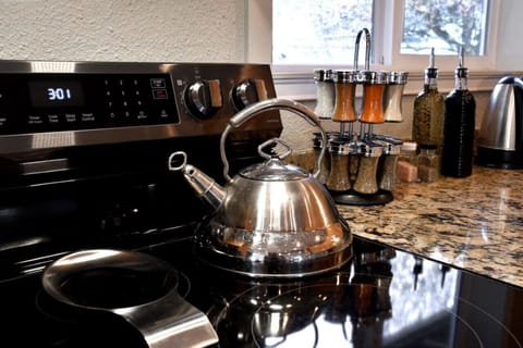 Hot water kettle, spices, oil/vinegar, salt/pepper.