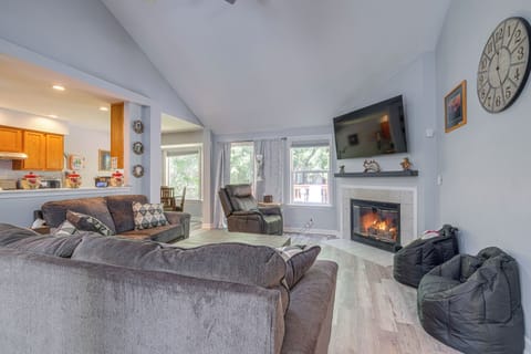 Silverdale Vacation Rental | 3BR | 2BA | 1,414 Sq Ft | 2 Steps Required
