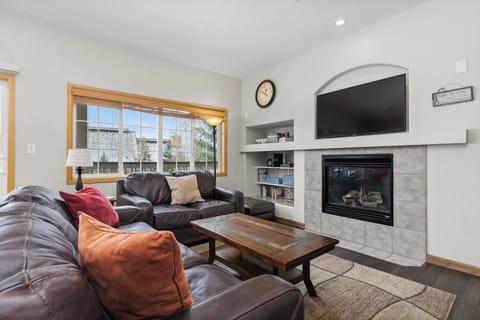 Living Room with Gas Fireplace
