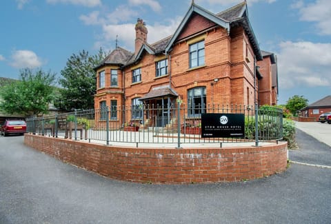 Guest terrace at Eton House