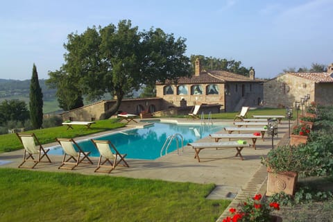Activities, Amenities, Building Exterior, Main Entrance, Pool, Spring, Summer