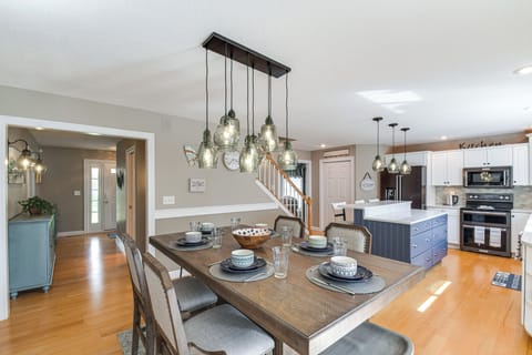 Rock Island Vacation Rental | 3BR | 3.5BA | 3,200 Sq Ft | Stairs Required