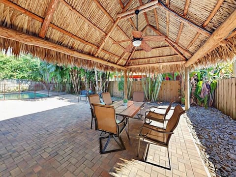 House | 3 bedrooms, high-speed internet, bed sheets