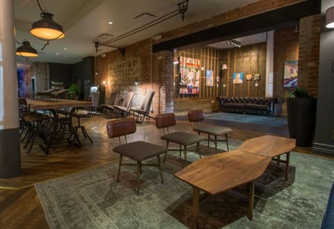 Communal vibe in the lounge area, ideal for relaxation and socializing.