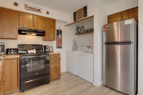 Kitchen | Washer/Dryer