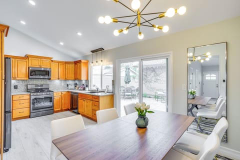 Tustin Vacation Rental | 3BR | 2BA | 1,400 Sq Ft | Exterior Steps to Enter