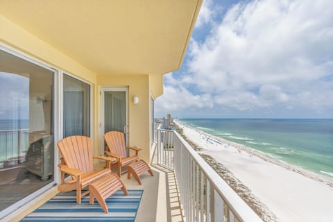 Private balcony overlooking the gulf
