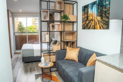 Deluxe Studio | Desk, soundproofing, iron/ironing board, free WiFi