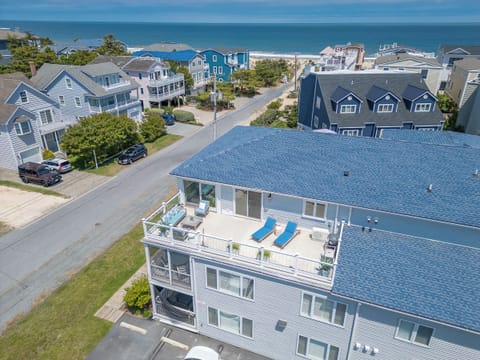 Welcome to 16 Houston St! Steps From the Beach