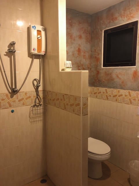 Standard Bungalow, Balcony, Garden View | Bathroom