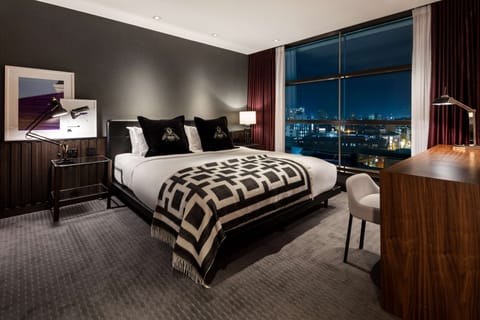 Suite, 1 Bedroom (Penthouse) | Egyptian cotton sheets, premium bedding, minibar, in-room safe