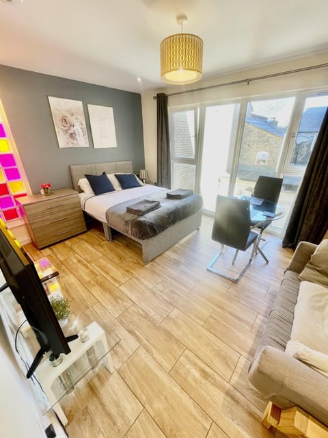 Studio | Iron/ironing board, free WiFi, bed sheets