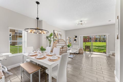 Open Layout Space #Disney #Parks #kingdom #springs #Emeraldisland #resort #Apartment #Condo #Vacation #Rental #waterpark #Kissimmee #Orlando #universal #citywalk