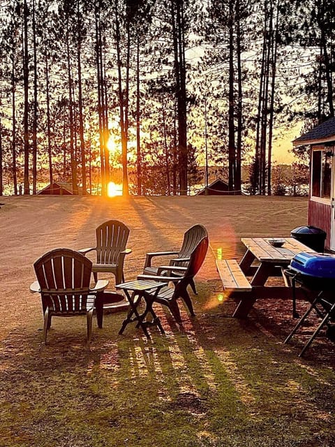 Outdoor Picnic Table, Fire Pit, & Charcoal Grill
