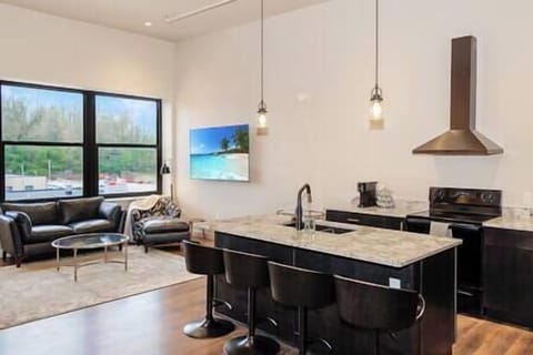 9a9df2c7 b686 436f 9600 b64b21a9545f