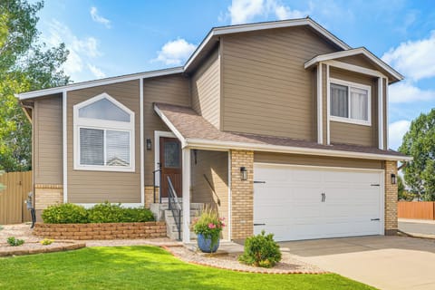 Colorado Springs Vacation Rental | 3BR | 2BA | 1,200 Sq Ft | Stairs Required