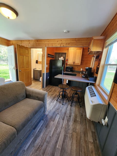 Cottage at Lake Road Campground