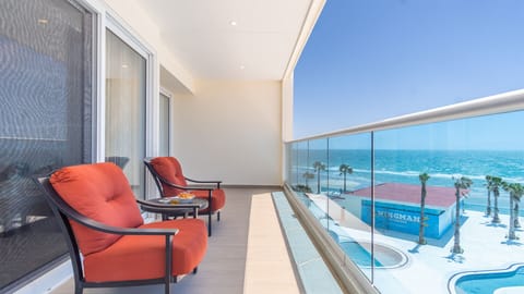 you will find these two upholstered chairs on the balcony