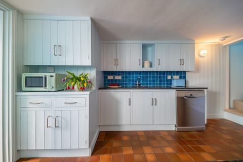 Ground floor: Kitchen