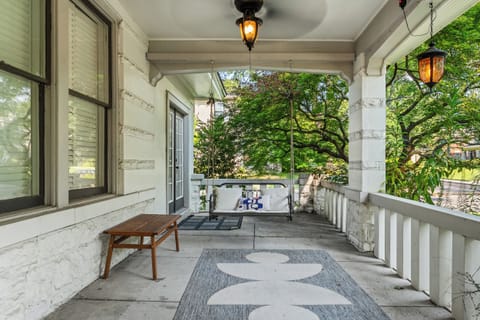 Start your mornings with coffee, end your evenings with wine, and let this porch be your happy place in between. It’s the perfect perch for people-watching, stargazing, or simply doing nothing at all.
