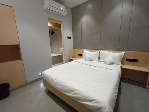 Superior Room | Free WiFi, bed sheets