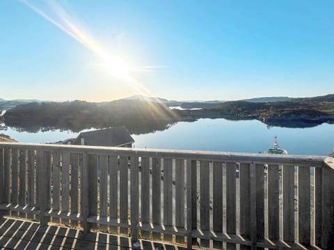 House | Water view