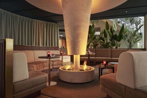 Lunch and dinner served, alfresco dining