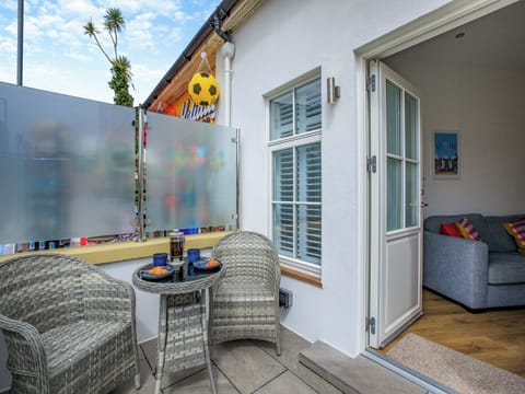 Exterior | Belgrave Sands Apartment, Torquay Seafront