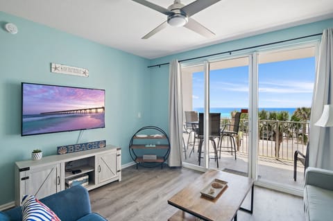 Spacious living area with plenty of seating, Queen sleeper sofa + Twin Sleeper Chair, Gulf views, 60" Smart TV with easy access to Roku, Prime TV, Netflix, and more!