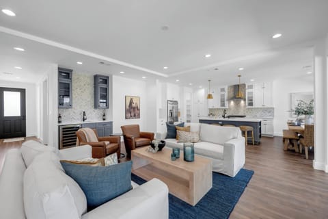 Bar station complete with wine cooler