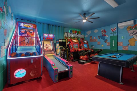 Free arcade!